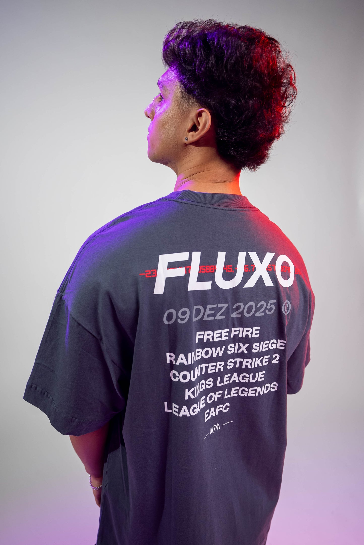 Camiseta Oversized - FUSÃO - Chumbo